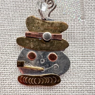 Vintage 90s Metal Snowman Pendant Silver Tone Beaded Necklace Ribbon Jewelry Y2K - Thumbnail 4