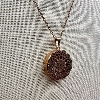 Vintage 90s Filigree Mandala Pendant Necklace Gold Tone Women's Jewelry - Thumbnail 4