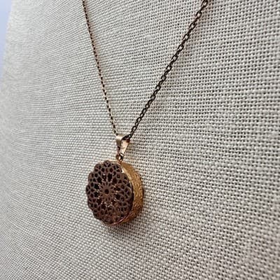Vintage 90s Filigree Mandala Pendant Necklace Gold Tone Women's Jewelry - Thumbnail 7