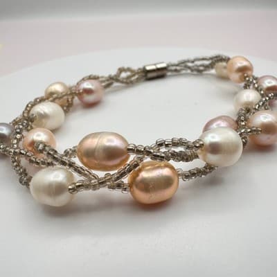Vintage Y2K Multi-Strand Pearl Seed Beaded Bracelet Set Women's Classic Jewelry - Thumbnail 5