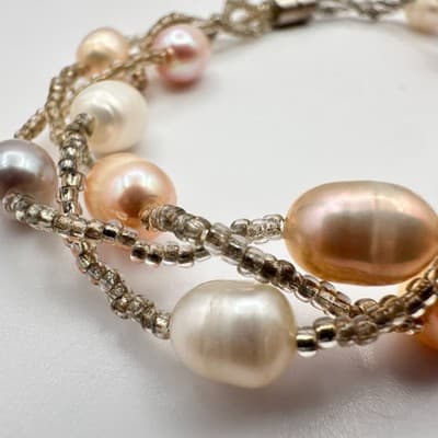 Vintage Y2K Multi-Strand Pearl Seed Beaded Bracelet Set Women's Classic Jewelry - Thumbnail 3
