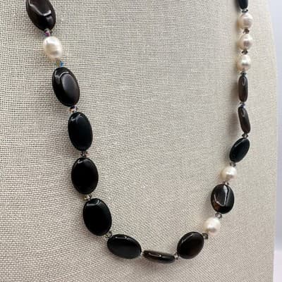 Vintage 90s Black Onyx White Pearl Beaded Necklace Silver Tone Women's Jewelry - Thumbnail 3
