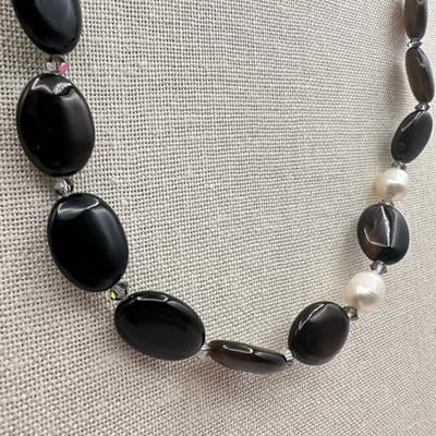 Vintage 90s Black Onyx White Pearl Beaded Necklace Silver Tone Women's Jewelry - Thumbnail 4