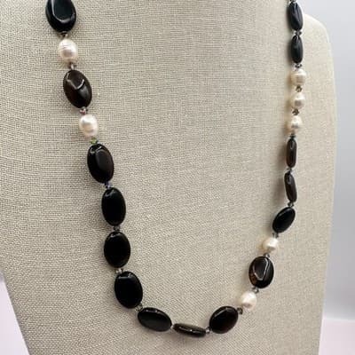 Vintage 90s Black Onyx White Pearl Beaded Necklace Silver Tone Women's Jewelry - Thumbnail 6