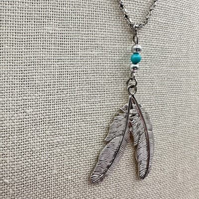 Vintage 90s Silver Tone Double Feather Pendant Necklace Turquoise Bead Jewelry - Thumbnail 5