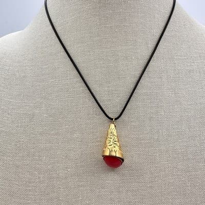 Vintage Y2K Etched Floral Cone Red Cabochon Gold Tone Necklace Women's Jewelry - Thumbnail 2