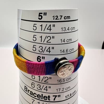 Vintage 90s Rainbow Woven Thread Bangle Bracelet Boho Flower Button Jewelry Y2K - Thumbnail 8