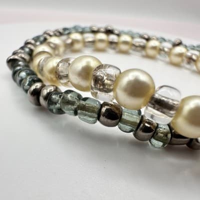 Vintage 90s Faux Pearl Beaded Stretch Bracelets Set Women's Classic Jewelry Y2K - Thumbnail 4