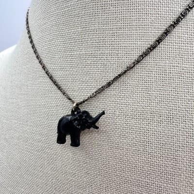 Vintage 90s Black Elephant Pendant Necklace Silver Tone Women's Jewelry - Thumbnail 6