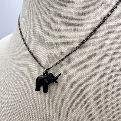 Vintage 90s Black Elephant Pendant Necklace Silver Tone Women's Jewelry - Thumbnail 7