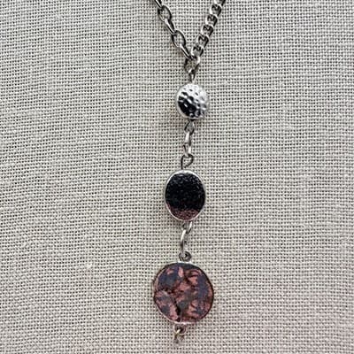 Vintage 90s Silver Tone Hammered Disc Drop Necklace Boho Classic Fashion Jewelry - Thumbnail 3
