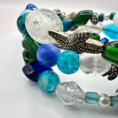 Vintage Y2K Memory Wire Wrap Beaded Bracelet Shell Turtle Starfish Jewelry Y2K - Thumbnail 4