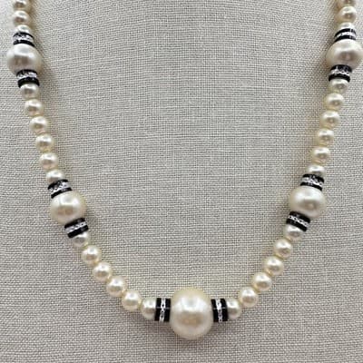 Vintage 80s Cream Faux Pearl Beads Statement Necklace Classic Fashion Jewelry - Thumbnail 3