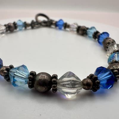 Vintage 90s Blue Glass Beaded SilverTone Bracelet Boho Stackable Fashion Jewelry - Thumbnail 4