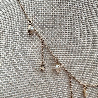 Vintage 90s Faux Pearl Clear Glass Dangle Charm Gold Tone Necklace Minimalist - Thumbnail 3