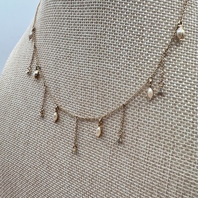 Vintage 90s Faux Pearl Clear Glass Dangle Charm Gold Tone Necklace Minimalist - Thumbnail 5