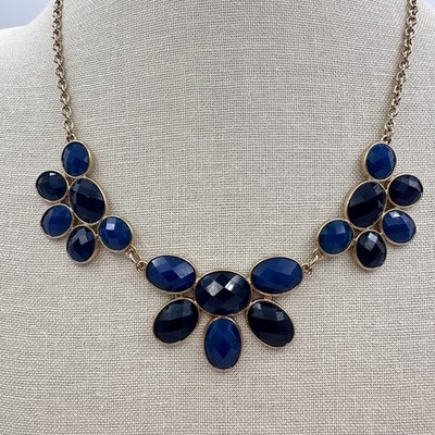 Vintage 80s 90s Blue Cluster Bib Statement Gold Tone Necklace Fashion Jewelry - Thumbnail 2