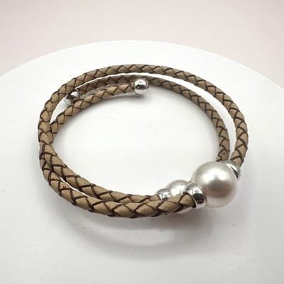 Vintage 90s Braided Tan Leather Wrap Bracelet Silver Tone Cream Pearl Boho Y2K - Thumbnail 2