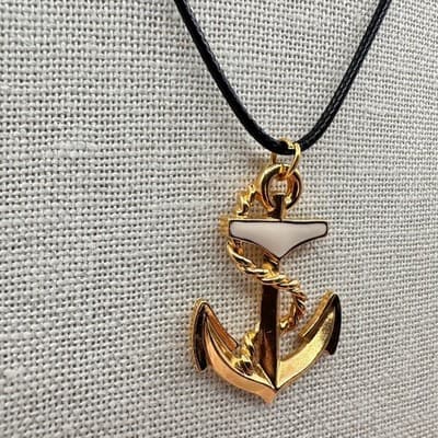 Vintage Y2K Gold Tone Cream Enamel Anchor Pendant Necklace Classic Jewelry 90s - Thumbnail 5