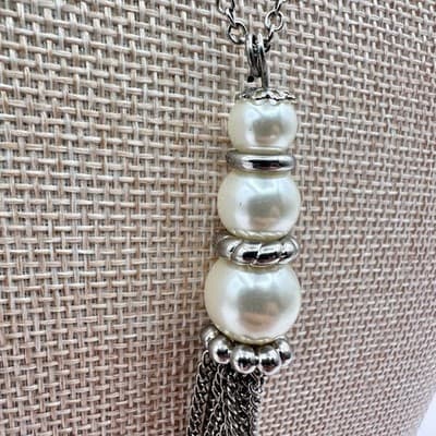 Vintage 90s Silver Tone Faux Pearl Tassel Chain Necklace Boho Fashion Jewelry - Thumbnail 4