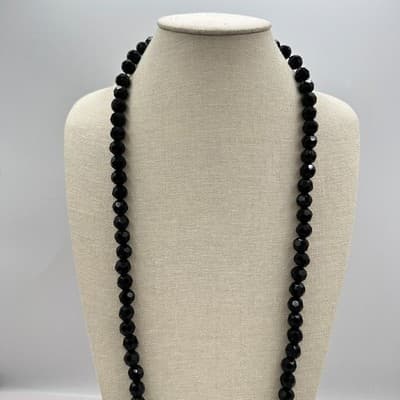 Vintage 90s Black Glass Faceted Round Beaded Necklace Classic Goth Jewelry - Thumbnail 8