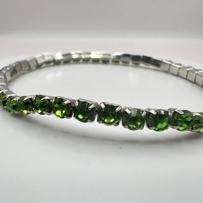 Vintage 90s Green Glass Tennis Bracelet SilverTone Stretch Retro Fashion Jewelry - Thumbnail 3