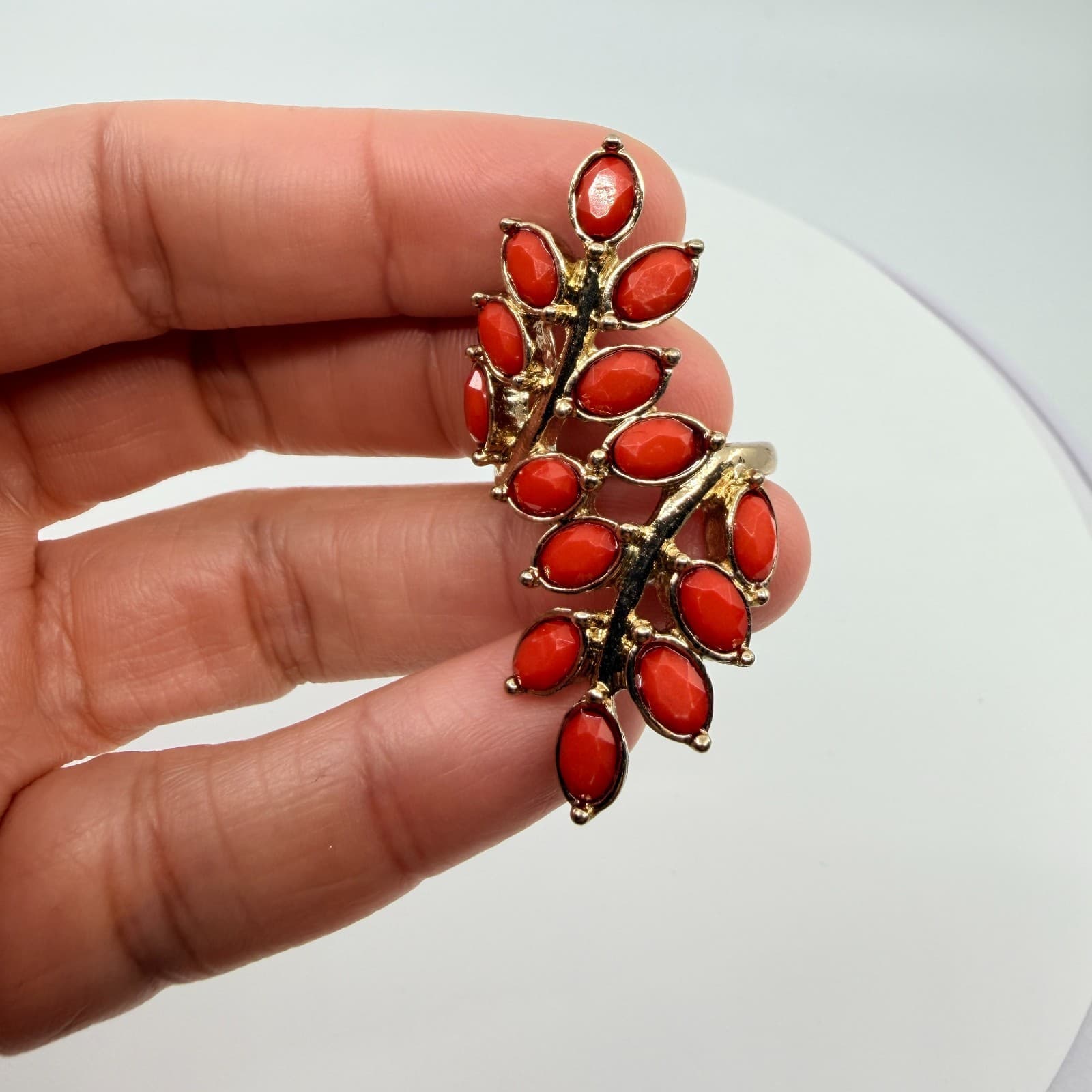 Vintage Faux Coral Marquise Leaf Branch Cluster Statement Ring Gold Tone Retro - Thumbnail 9
