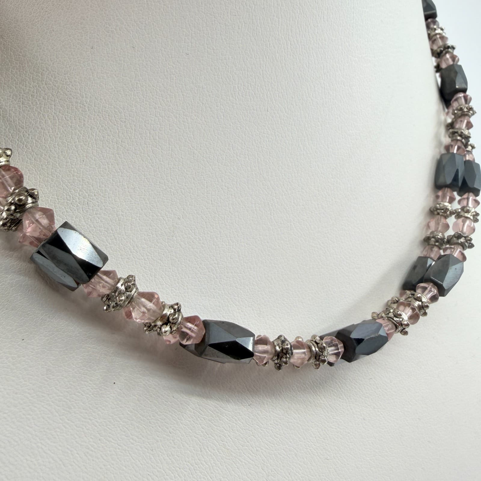Vintage Hematite Pink Crystal Beaded Choker Necklace Silver Tone Boho Romantic - Thumbnail 2