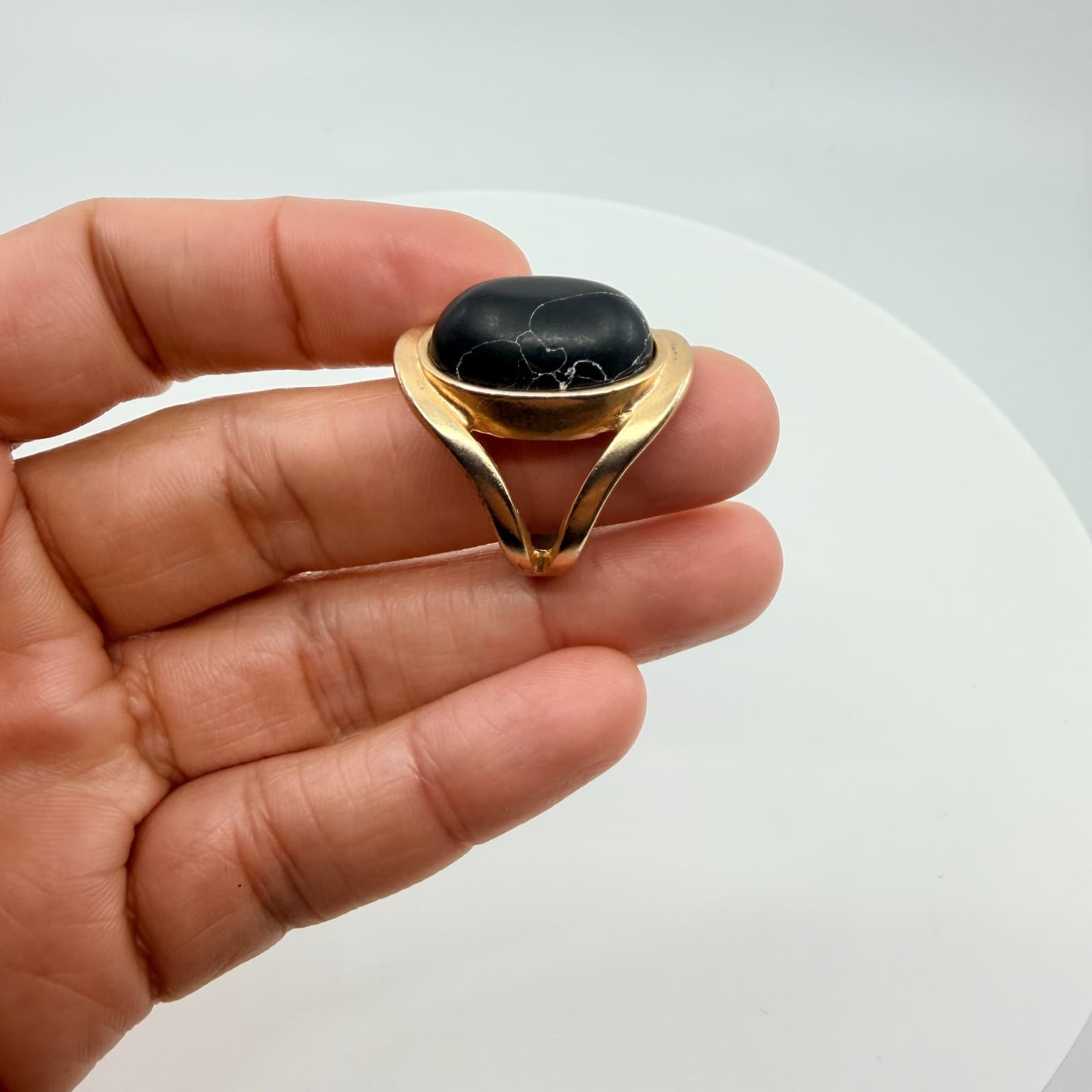Vintage Gold Tone Faux Black Marble Cabochon Split Band Statement Ring Retro - Thumbnail 9