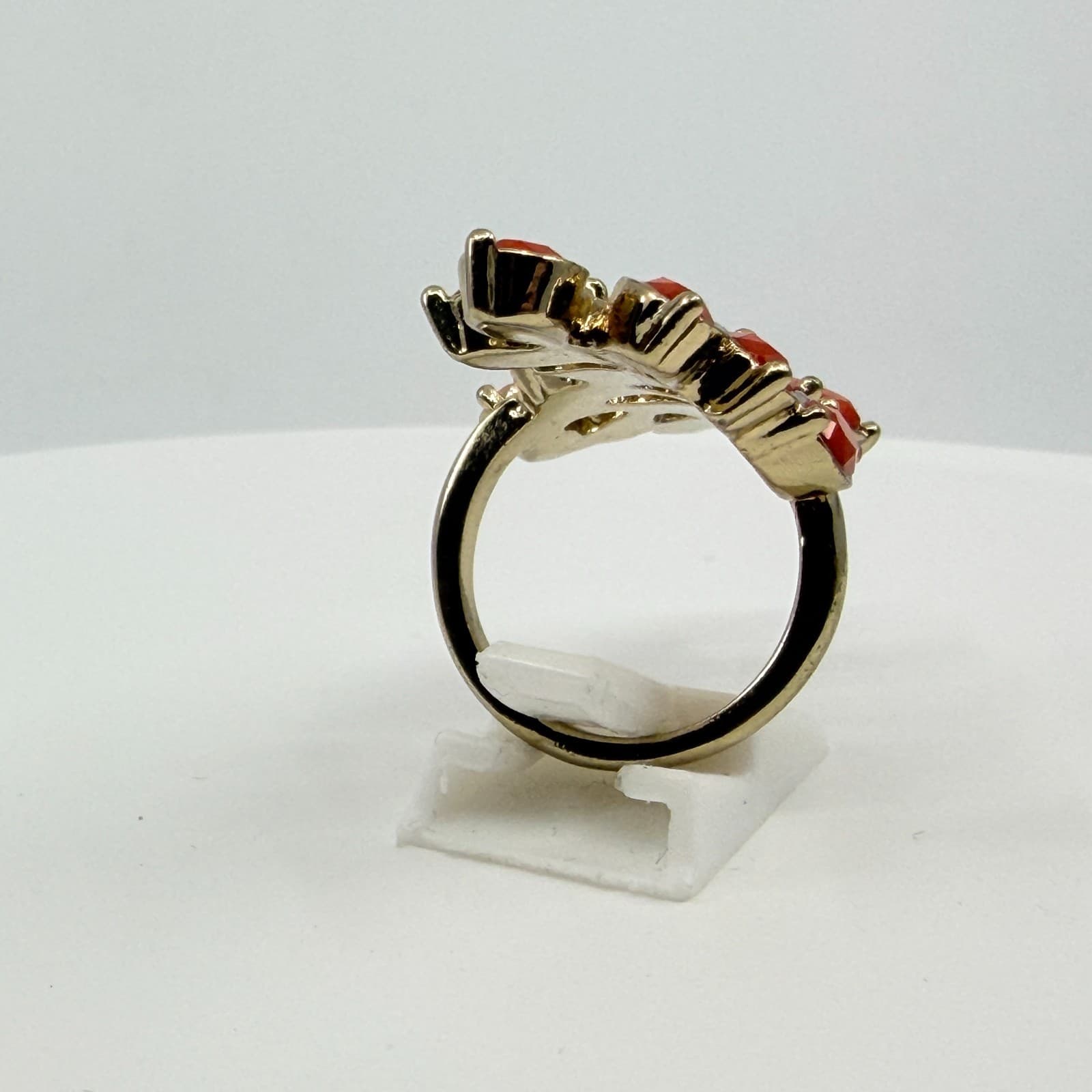 Vintage Faux Coral Marquise Leaf Branch Cluster Statement Ring Gold Tone Retro - Thumbnail 6