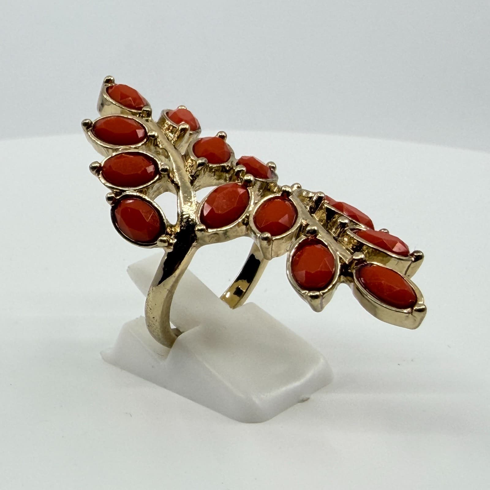 Vintage Faux Coral Marquise Leaf Branch Cluster Statement Ring Gold Tone Retro - Thumbnail 3