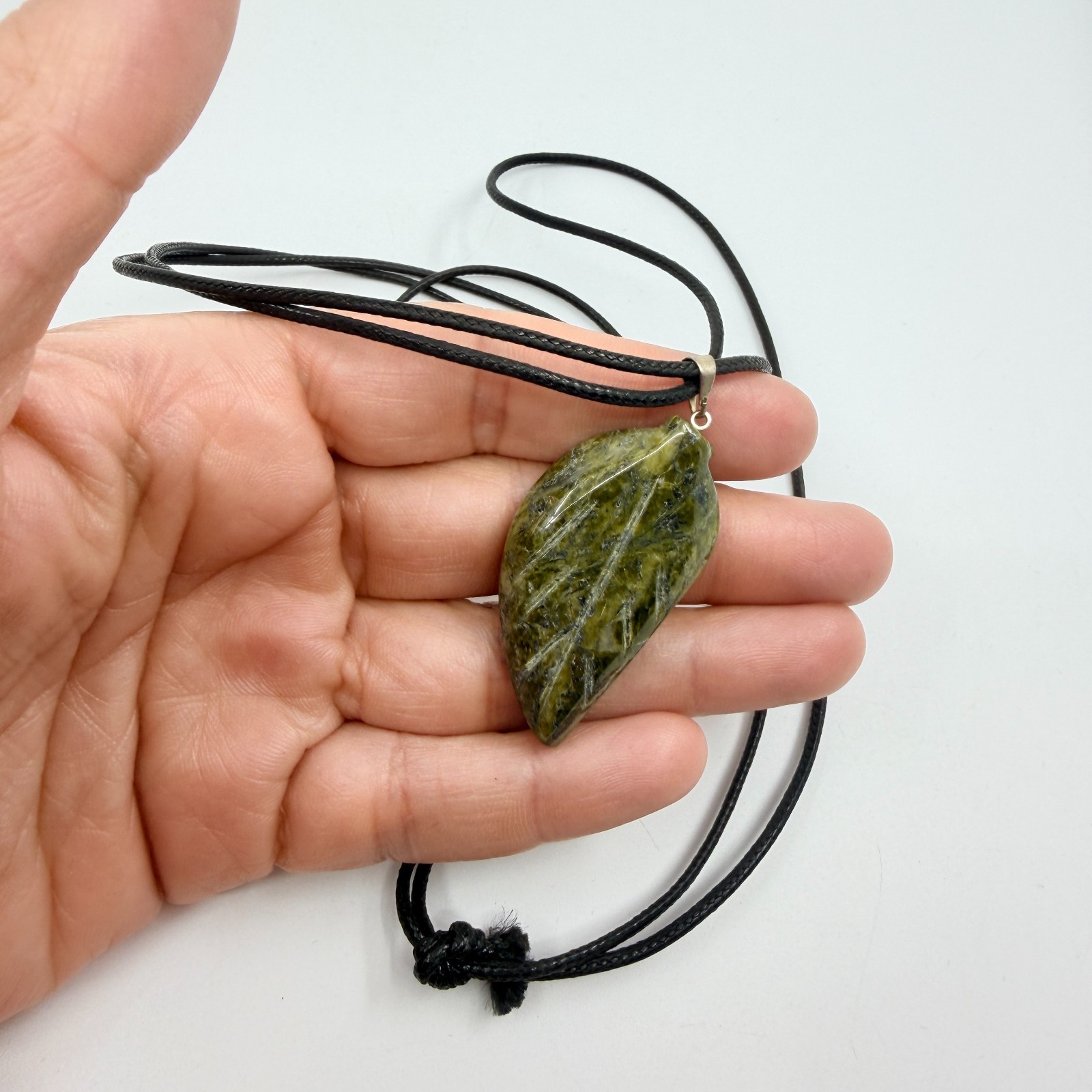 Vintage Green Serpentine Jade Carved Leaf Pendant Black Cord Statement Necklace - Thumbnail 7