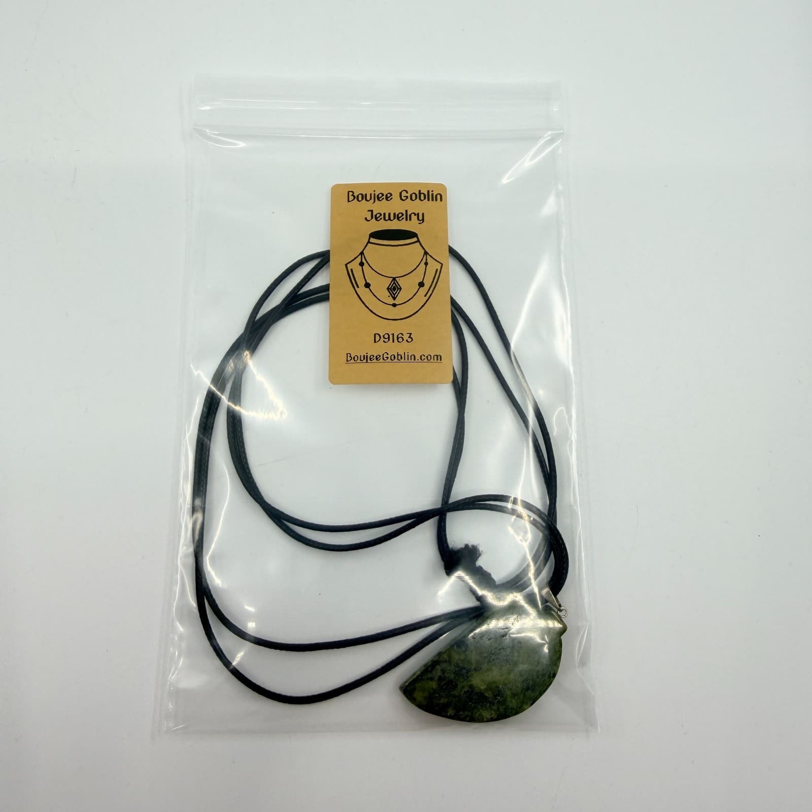 Vintage Green Serpentine Jade Carved Leaf Pendant Black Cord Statement Necklace - Thumbnail 10