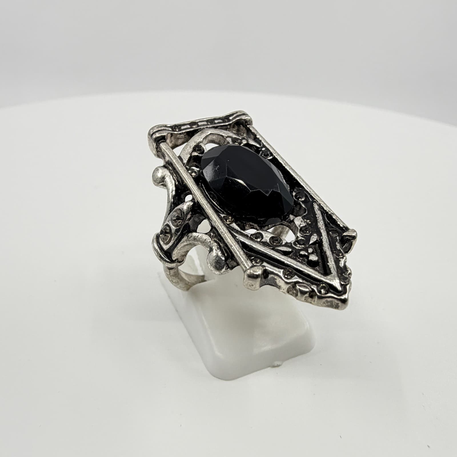 Vintage Gothic Statement Ring Silver Tone Antiqued Black Shield Elongated Band - Thumbnail 2