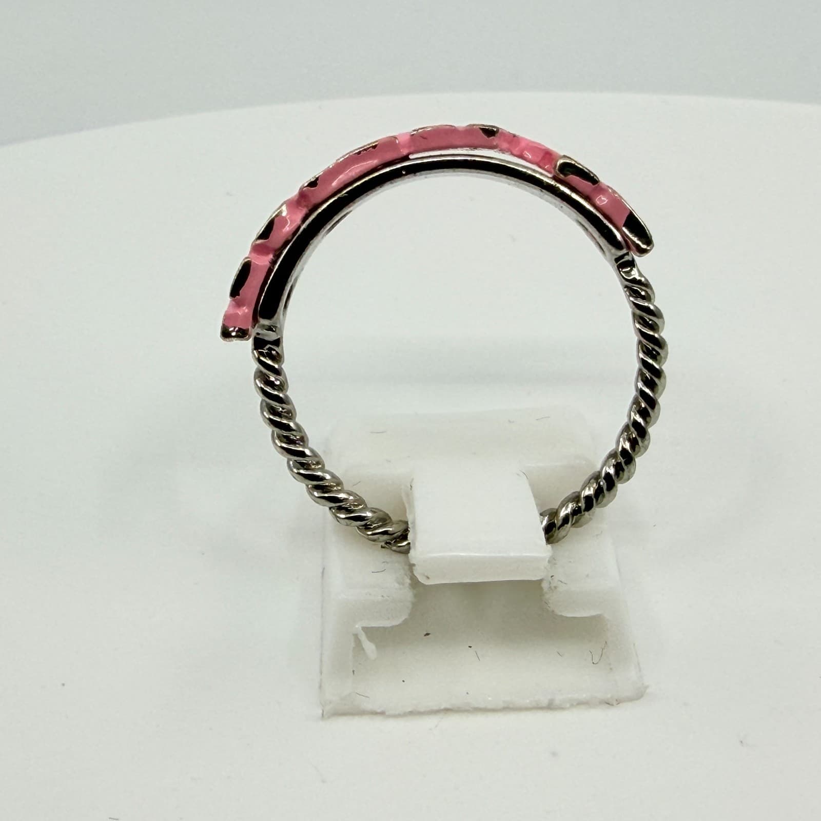 Vintage Y2K Pink Enamel PLAYBOY Letter Ring Silver Tone Twisted Rope Band Size 8 - Thumbnail 7