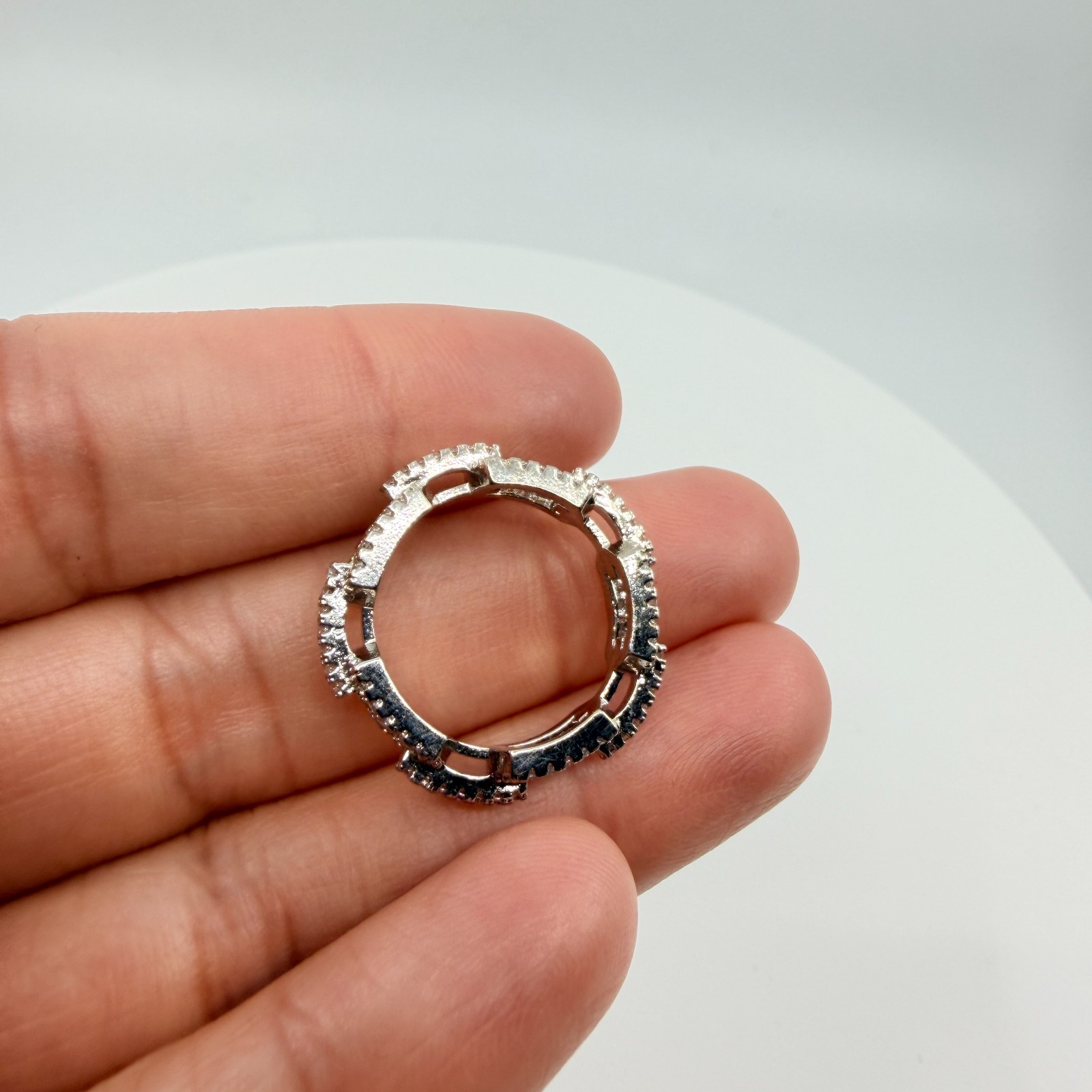 Vintage Modern Y2K Silver Tone Rhinestone Curb Chain Link Eternity Band Ring 90s - Thumbnail 7