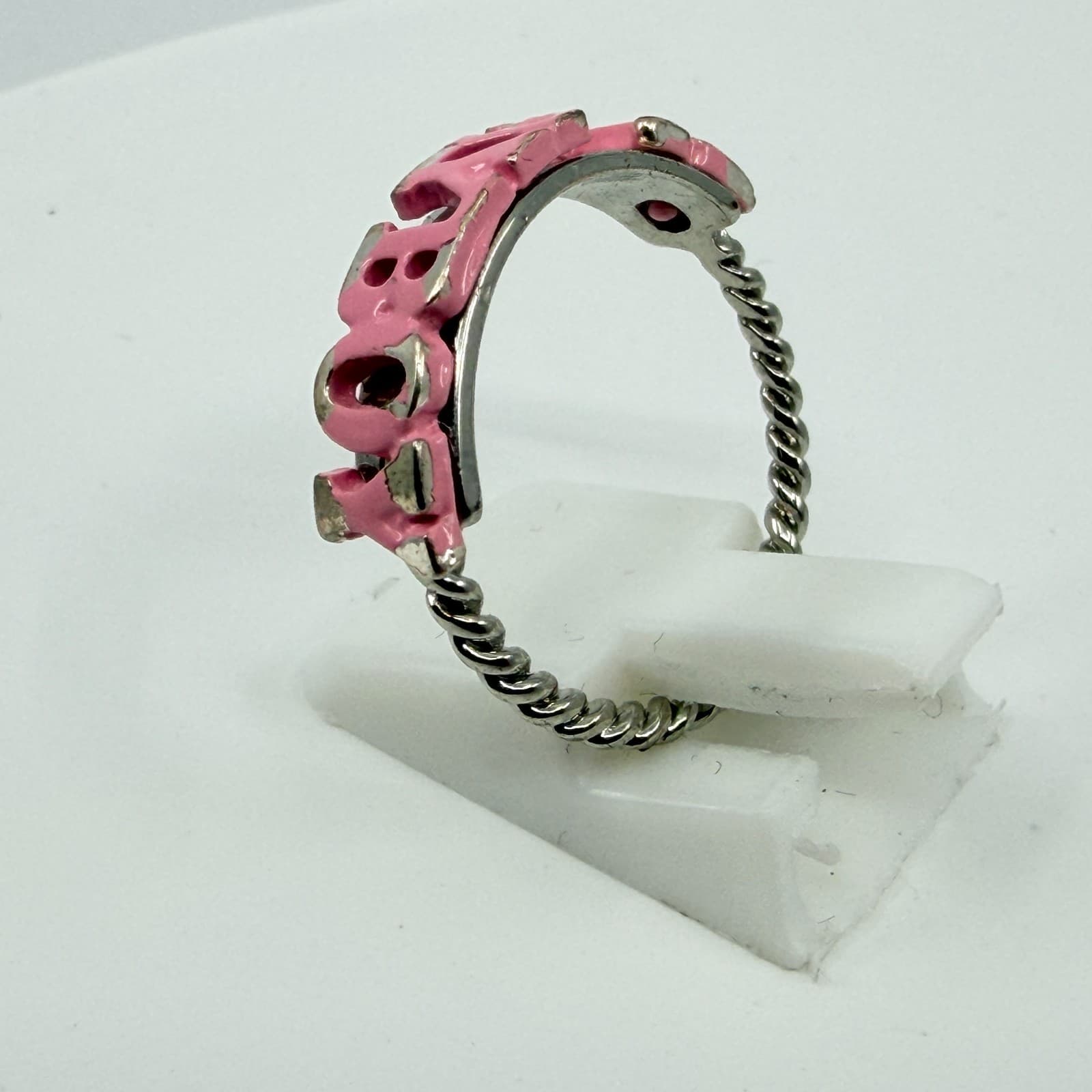 Vintage Y2K Pink Enamel PLAYBOY Letter Ring Silver Tone Twisted Rope Band Size 8 - Thumbnail 6