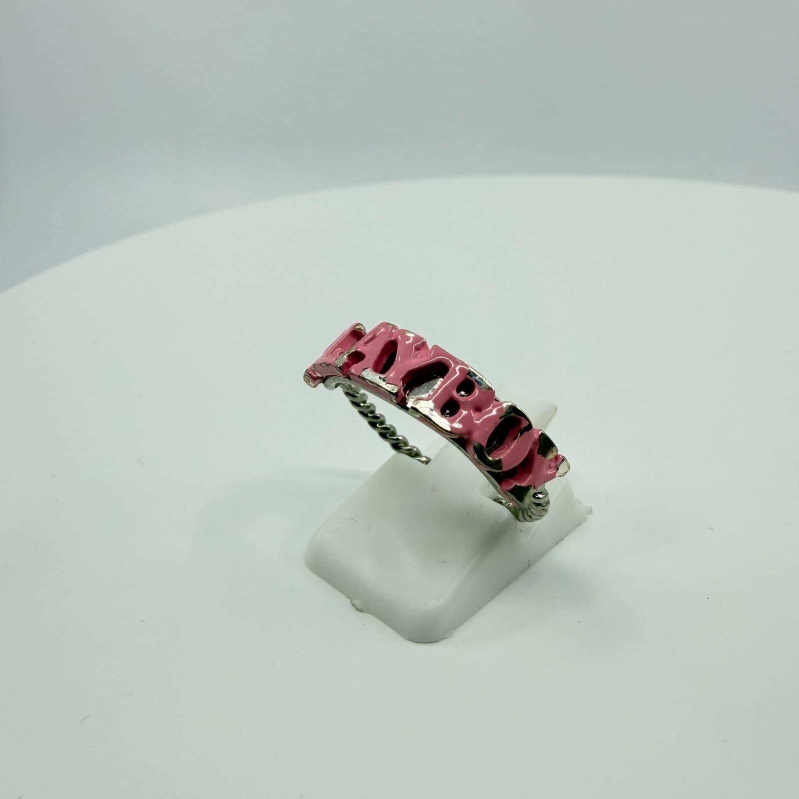 Vintage Y2K Pink Enamel PLAYBOY Letter Ring Silver Tone Twisted Rope Band Size 8 - Thumbnail 5