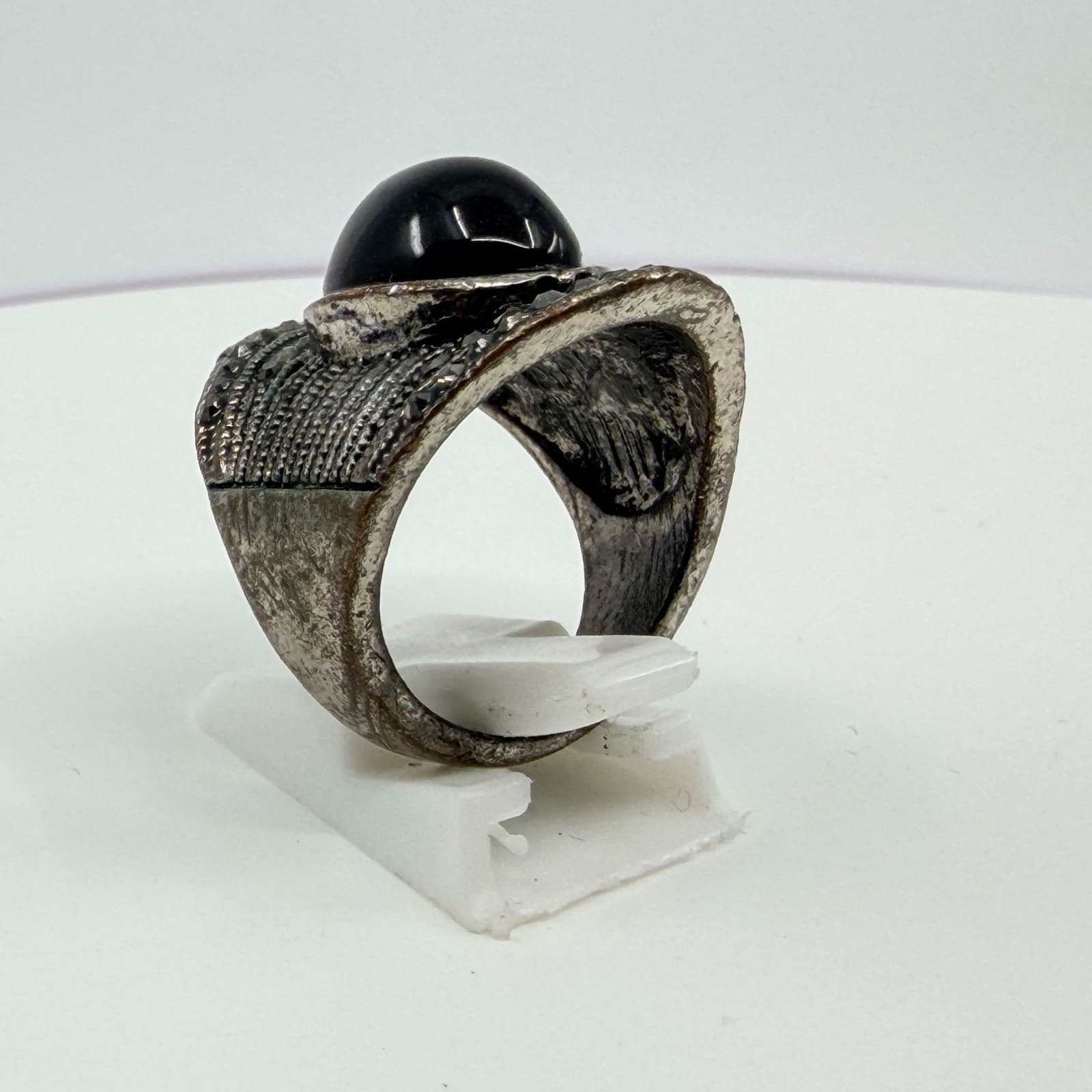 Vintage Gothic Black Onyx Glass Cabochon Faux Marcasite Statement Ring Size 7.5 - Thumbnail 6