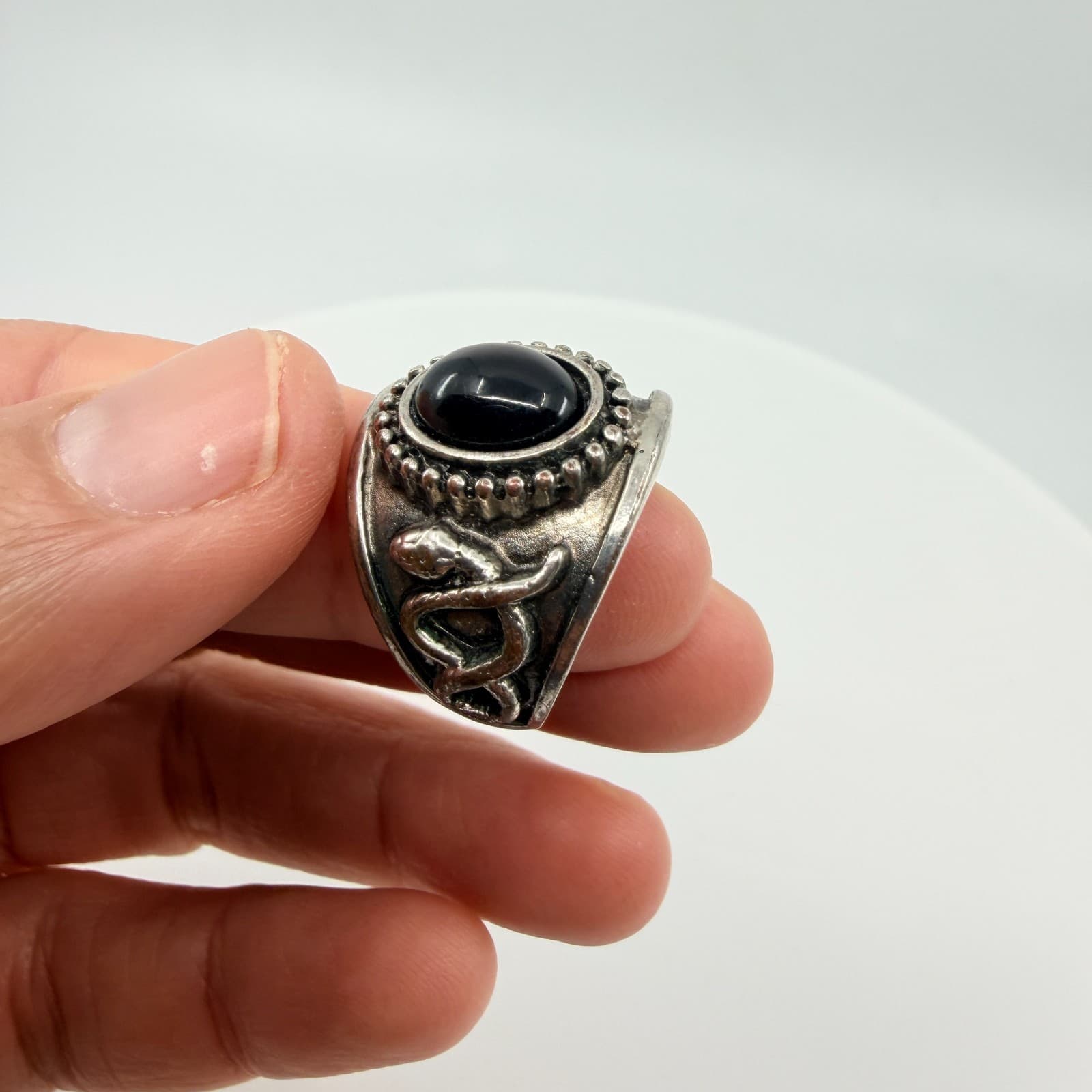 Vintage Gothic Silver Tone Black Onyx Cabochon Snake Side Details Ring Classic - Thumbnail 7