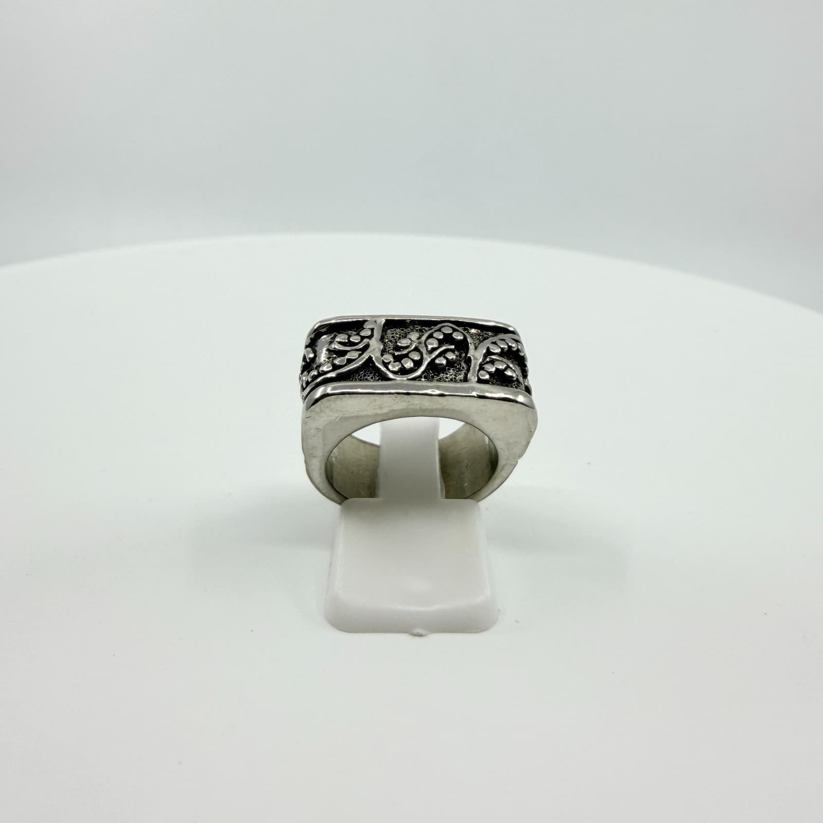 Vintage Silver Tone Ornate Scroll Filigree Wide Signet Band Ring Retro Statement - Thumbnail 2
