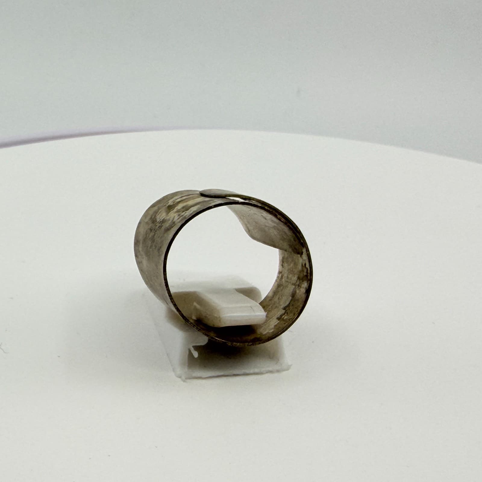 Vintage Silver Tone Wide Bypass Band Ring Retro Minimalist Brutalist Cuff Ring - Thumbnail 8