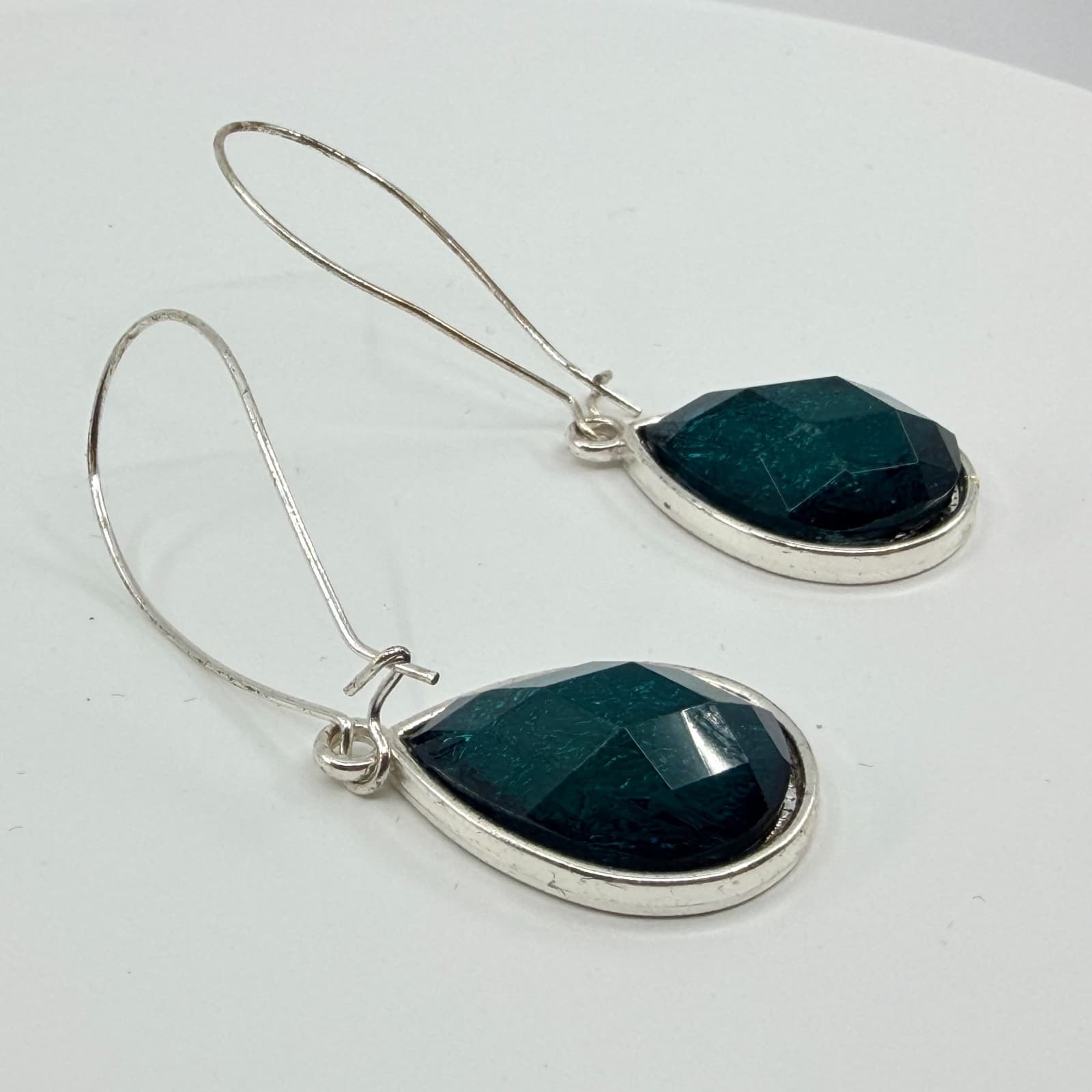 Vintage Silver Tone Faceted Teal Green Glass Teardrop Drop Earrings Classic - Thumbnail 5