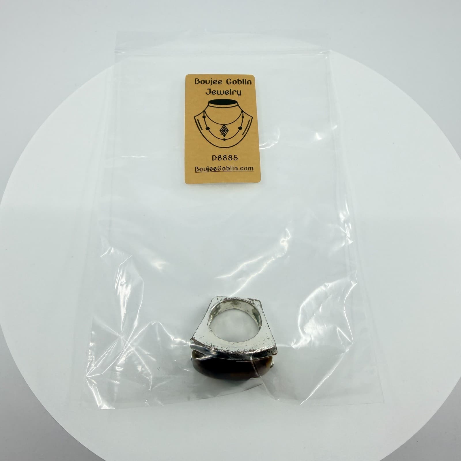 Vintage Y2K Silver Tone Faux Amber Resin Statement Ring Brutalist Size 8 Classic - Thumbnail 8