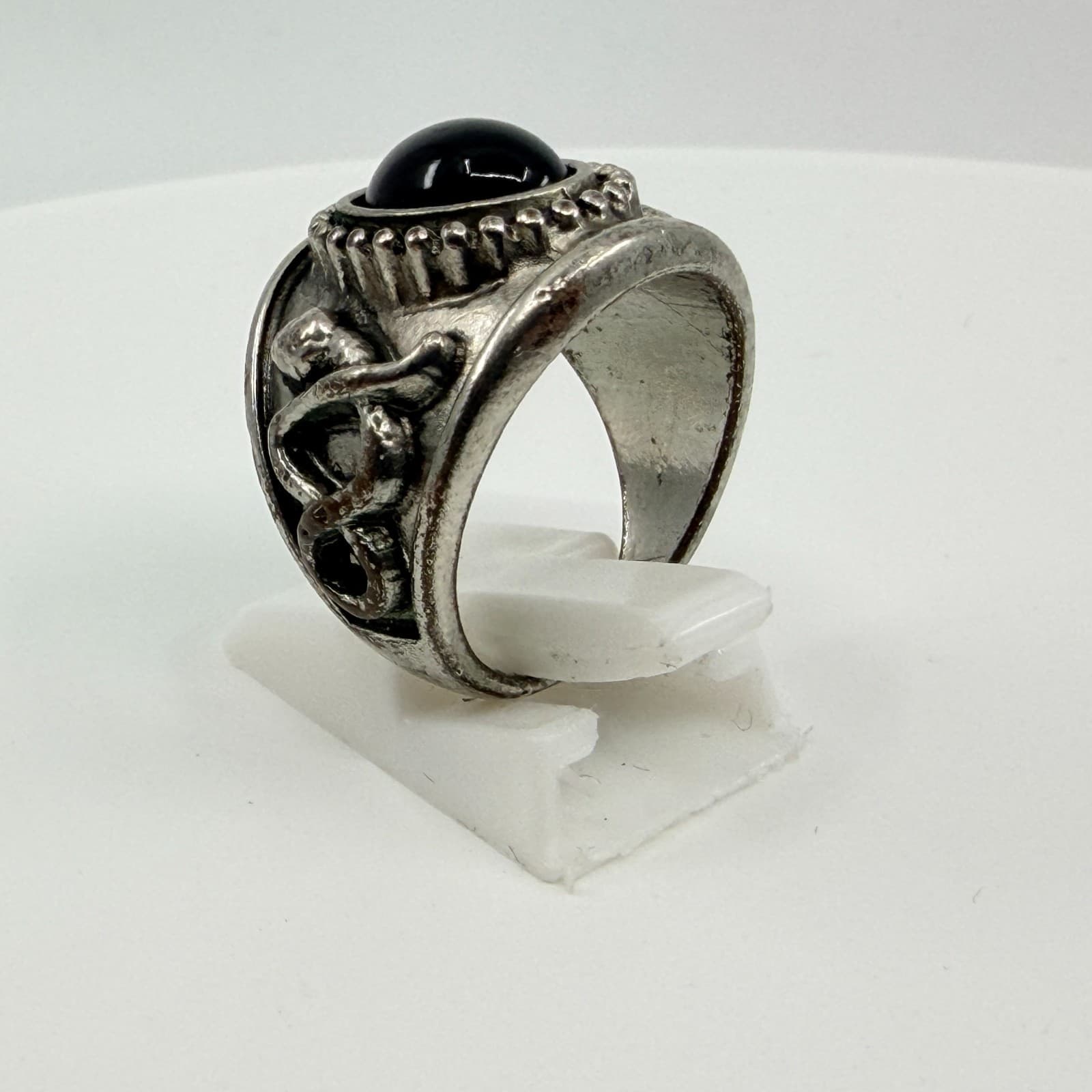 Vintage Gothic Silver Tone Black Onyx Cabochon Snake Side Details Ring Classic - Thumbnail 5