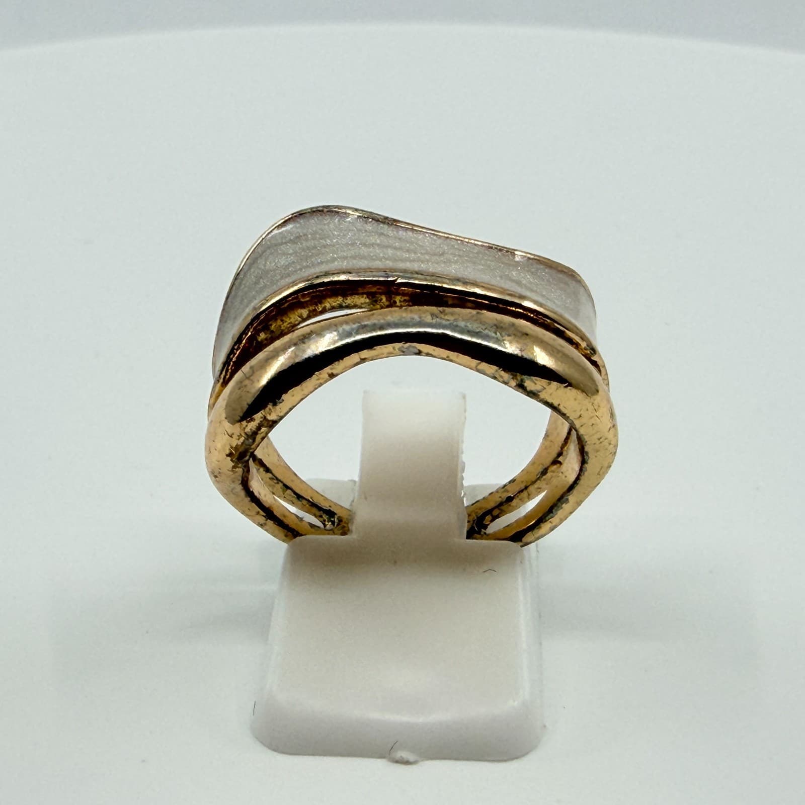 Vintage Y2K Gold Tone Chunky Wave Ring Cream White Shimmer Enamel Stacked Style - Thumbnail 2