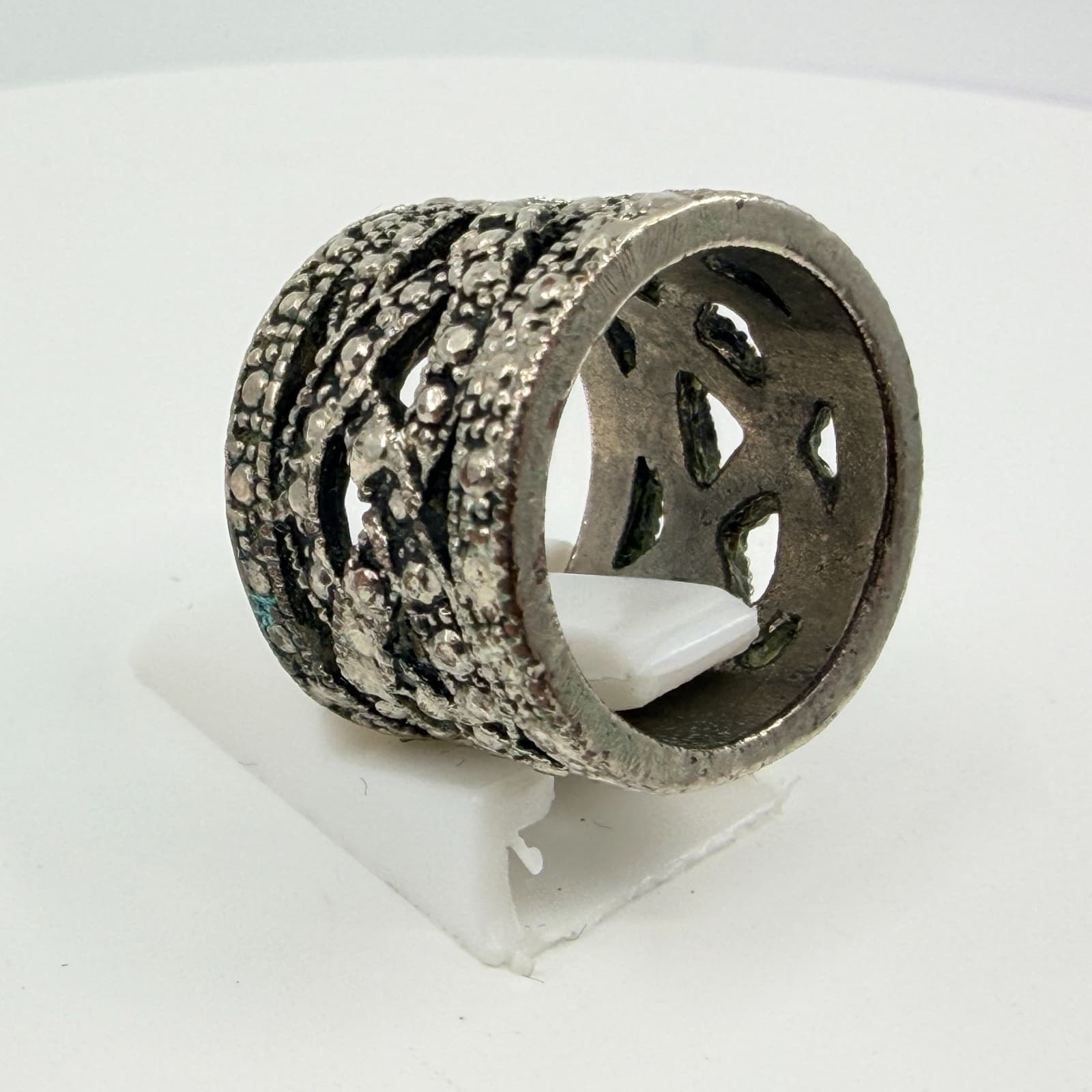Vintage Brutalist Silver Tone Wide Cigar Band Ring Textured Openwork Size 5 - Thumbnail 5