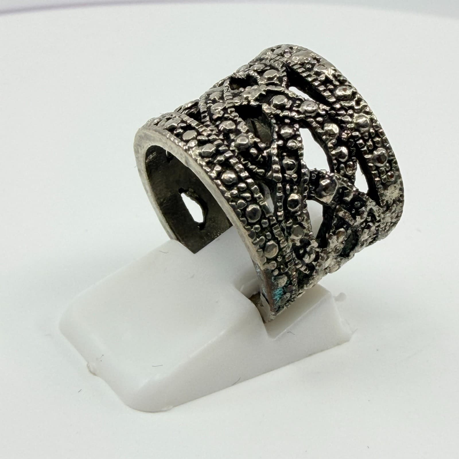Vintage Brutalist Silver Tone Wide Cigar Band Ring Textured Openwork Size 5 - Thumbnail 4
