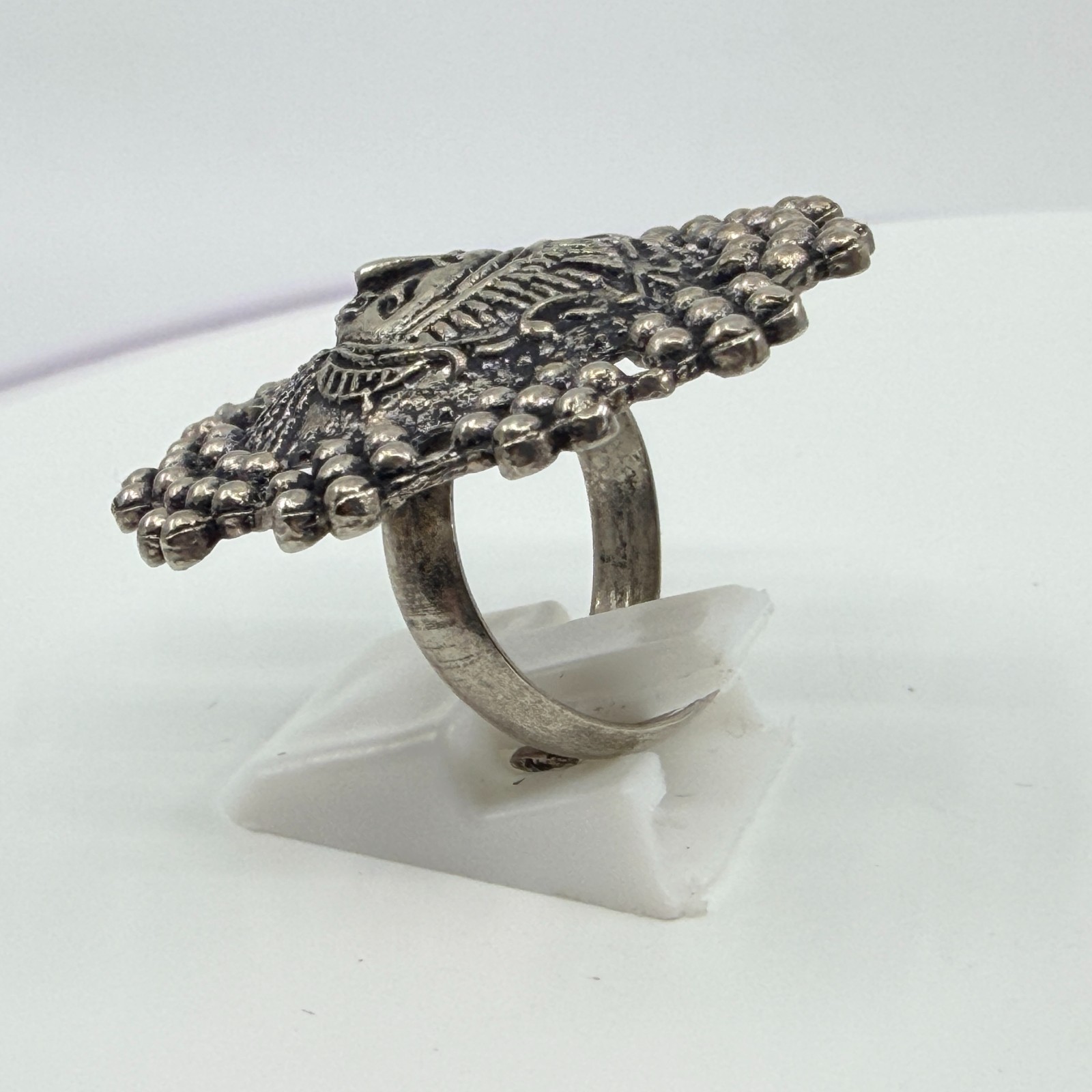Vintage Silver Tone Goddess Face Shield Ring Boho Ethnic Statement Size 6 Retro - Thumbnail 5