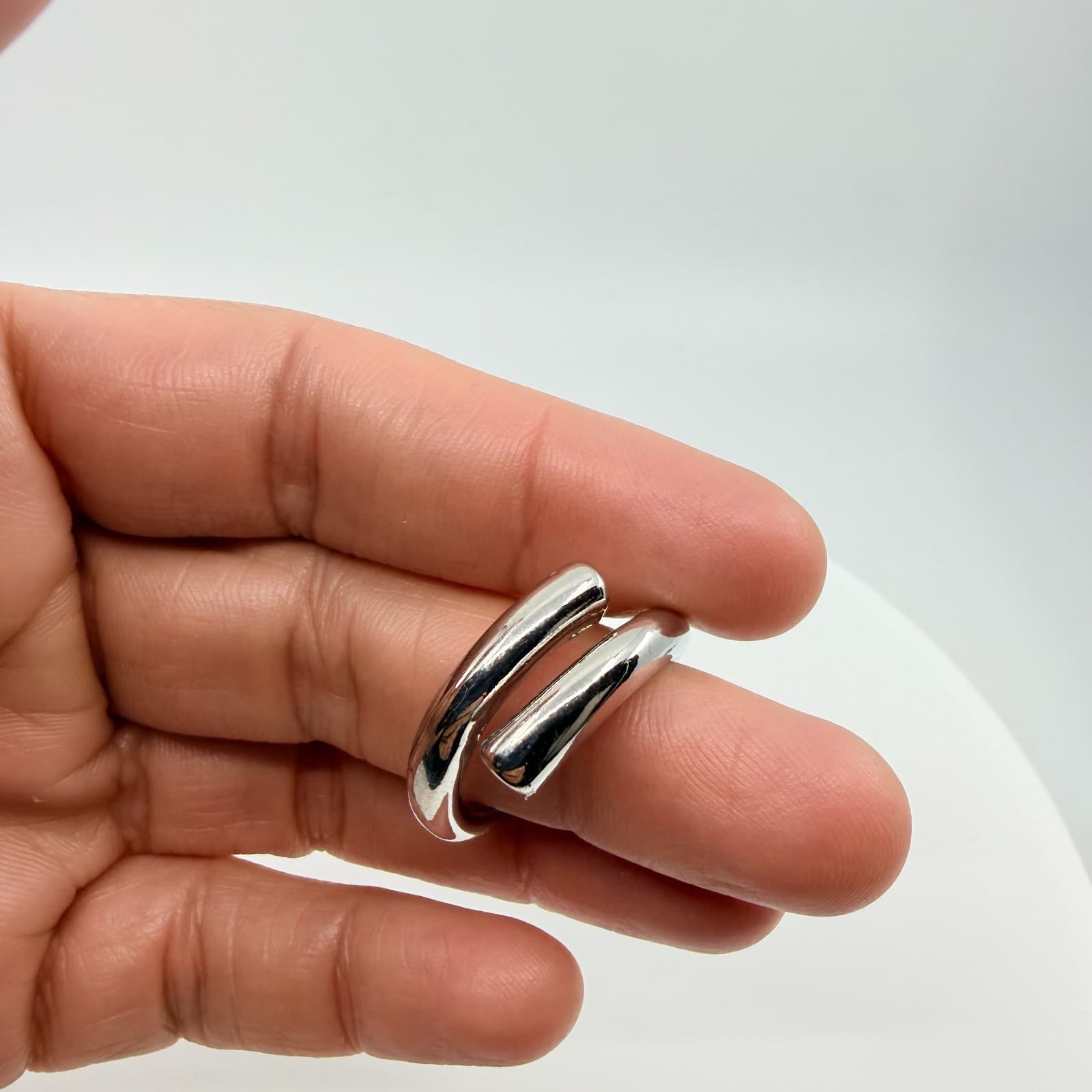 Vintage Silver Tone Chunky Bypass Wrap Statement Ring Minimalist Tubular Band - Thumbnail 7